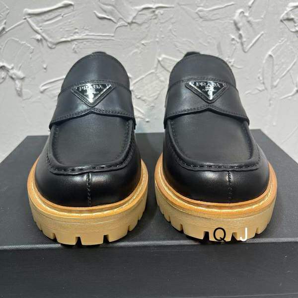 Picture of Prada Shoes _SKUPradasz38-45Z050318981